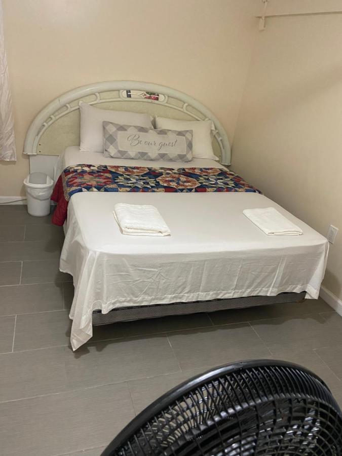 A Delightful Room In Queens ニューヨーク エクステリア 写真
