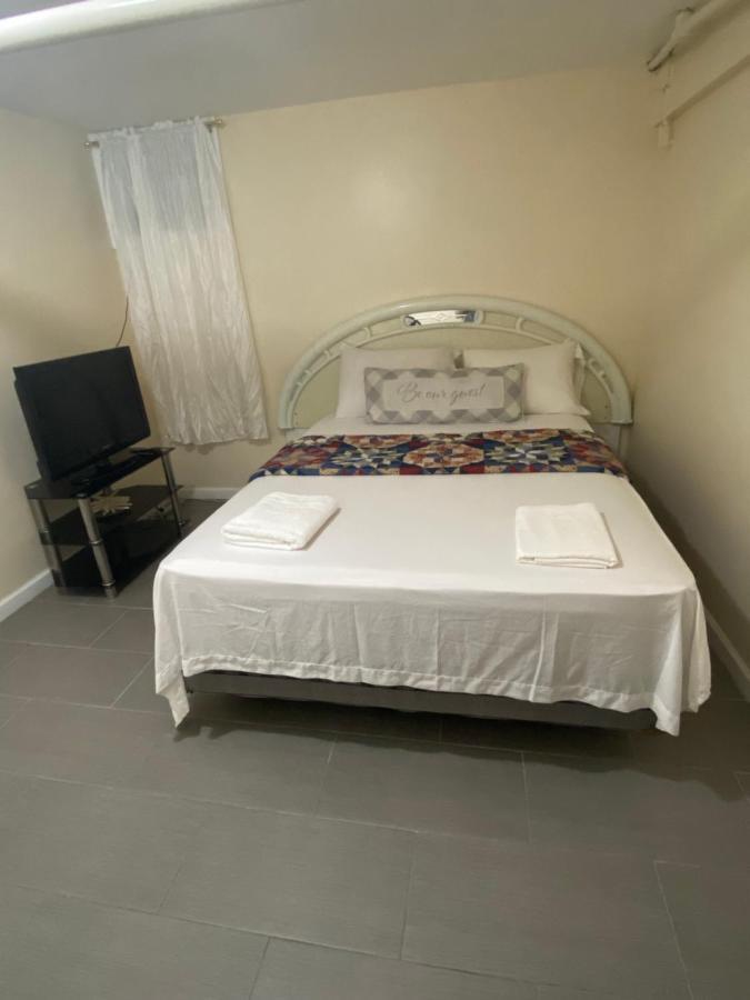 A Delightful Room In Queens ニューヨーク エクステリア 写真