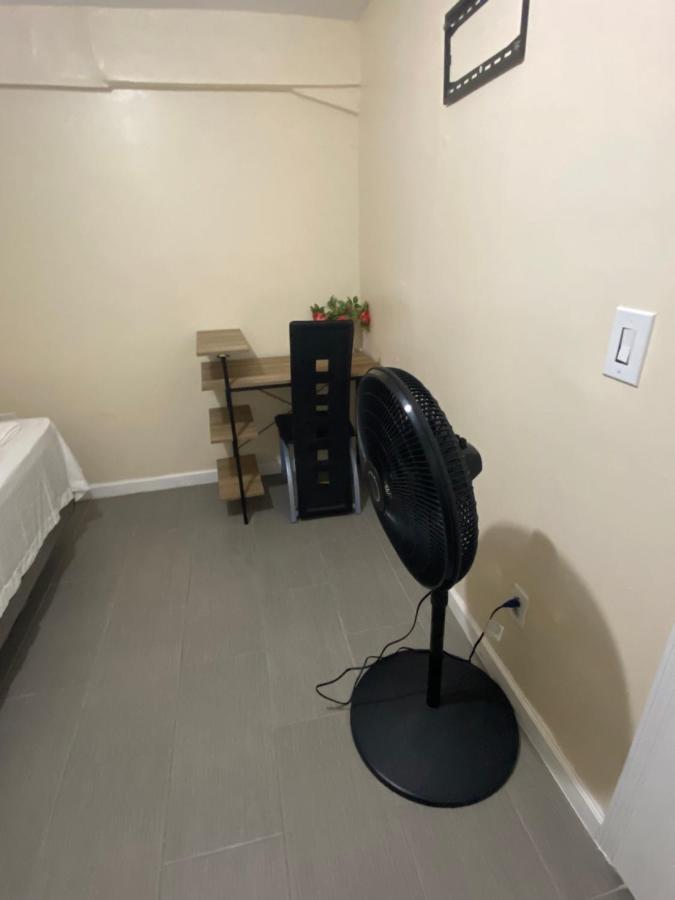A Delightful Room In Queens ニューヨーク エクステリア 写真